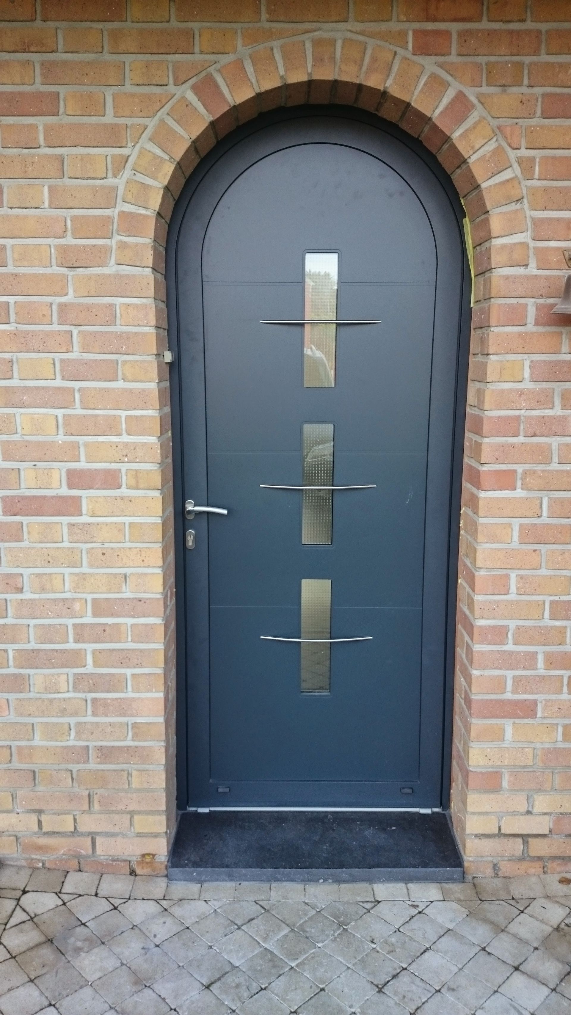 Porte d'entrée Aluminium entre Cambrai et Valenciennes